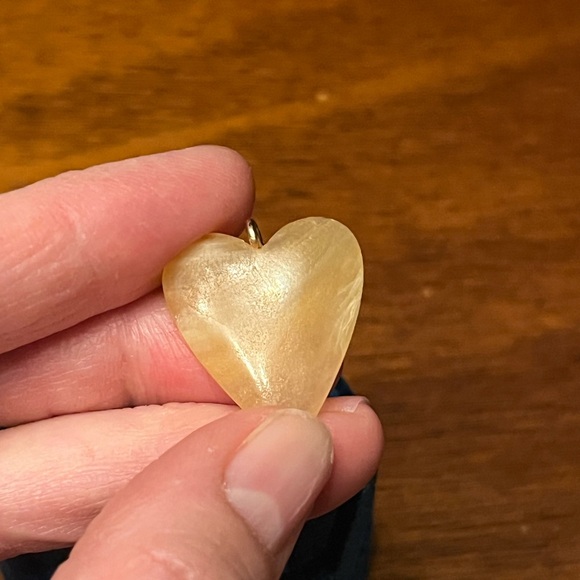 Butterscotch Banded Agate Carved Heart Charm - Picture 3 of 9